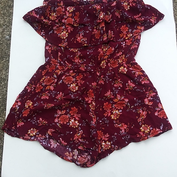 Romper - Picture 2 of 3